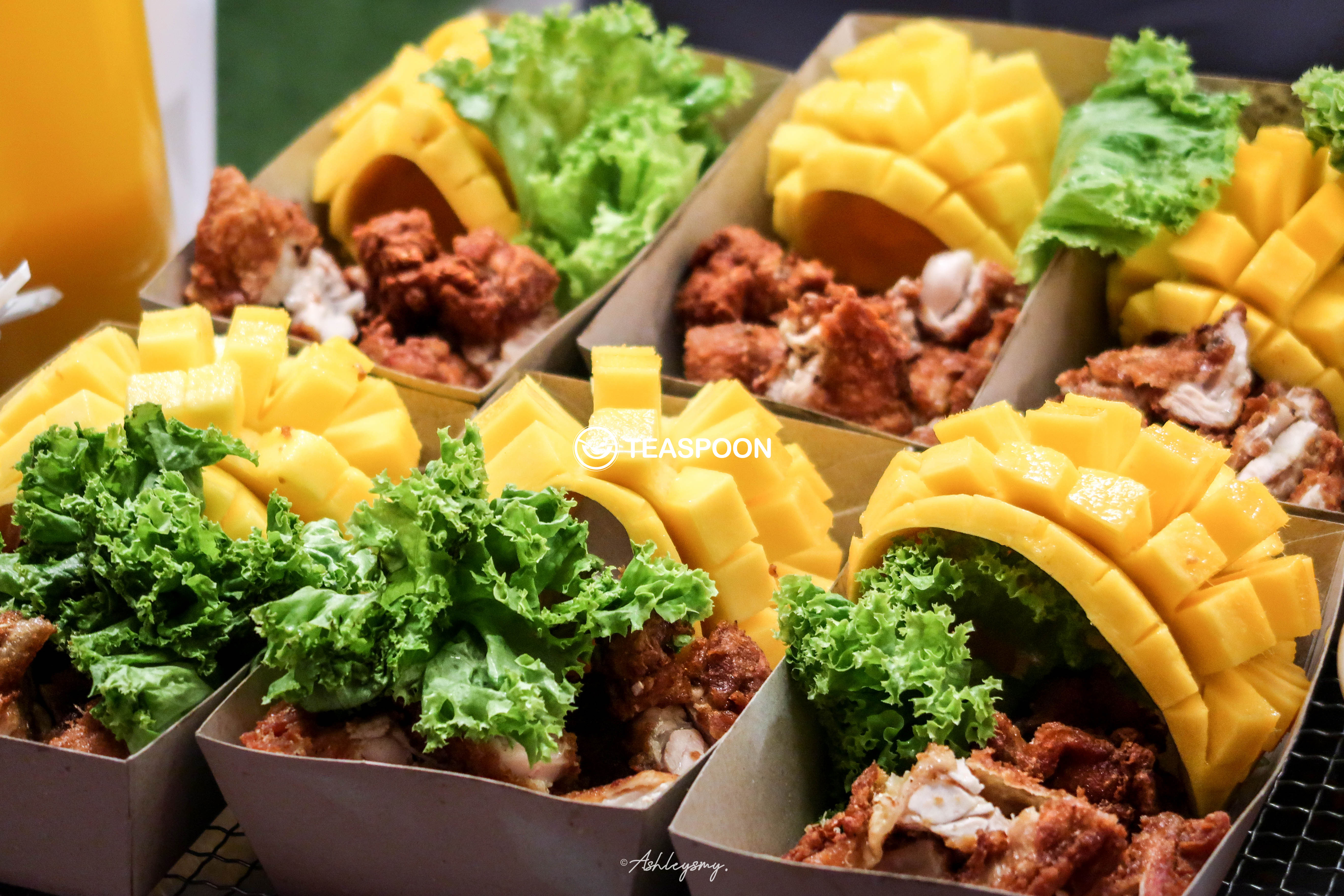 [MUST TRY ThaiStyle Mango Fried Chicken!] Stall 38 Husky Garden Cafe